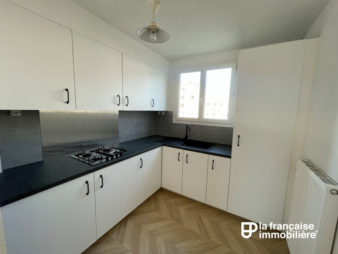 VENDU PAR L’AGENCE ! Appartement Rennes Centre-Ville – Secteur Anatole France 3 pièces 53.91 m2, deux chambres, cave et parking