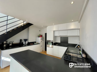 VENDU PAR L’AGENCE ! Appartement Rennes Saint Hélier 6 pièces de 126.02 m2 en souplex, terrasse, jardin et cave.