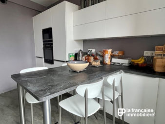 VENDU PAR L’AGENCE !  Appartement Rennes Arsenal – Redon – 6 pièces de 135.01m2 – cave – 4 chambres double exposition – 2 caves –