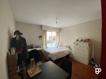 Vendu par l’agence ! Appartement Studio –  Bail en cours – Non Meublé – Rez-de-chaussée – 21,44m² – Parking – Rennes Centre – Rue de Dinan