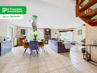 Maison à Vendre à Laille – 5 chambres – 156.71 m2 habitables – 187,59 m² au sol – 10 min de Rennes